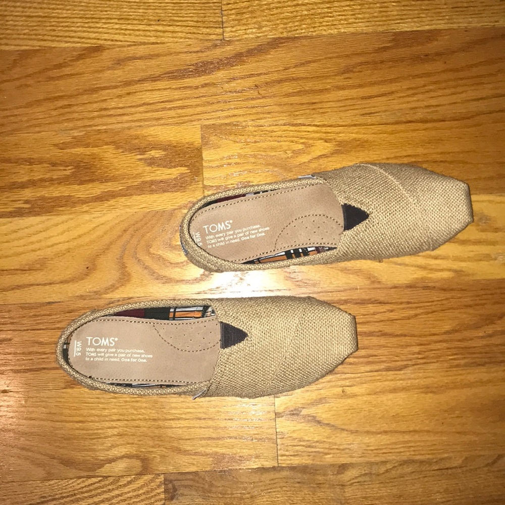 Toms shoes